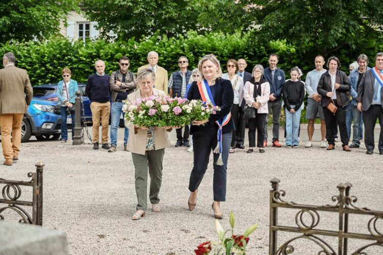 Cérémonie du 8 juin présidée par Valérie Manissol, première adjointe